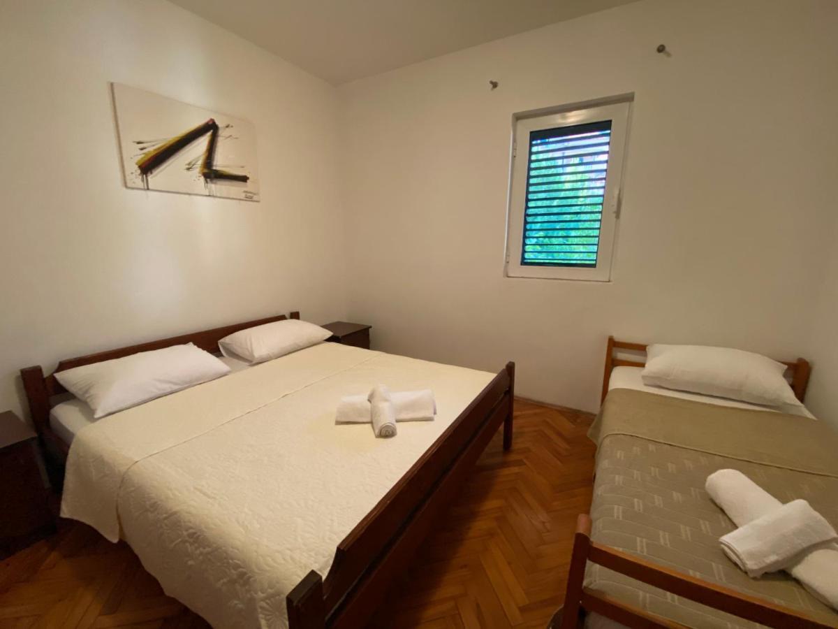 Apartments Mandarina Garden Petrovac ภายนอก รูปภาพ